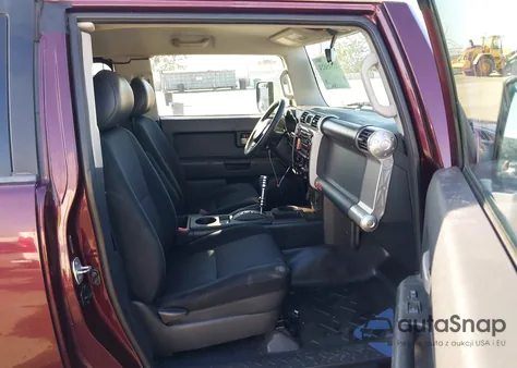 2007 Toyota Fj Cruiser from USA, damaged, VIN JTEZU11F370009723